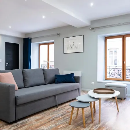 Les Ponts Apartment *