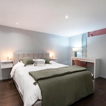 Les Ponts Apartment *